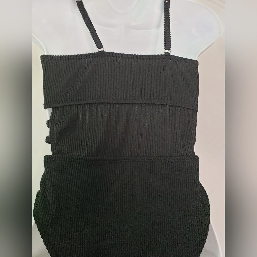 NWT Swimsuit Textured One Piece - Picture 7 of 8